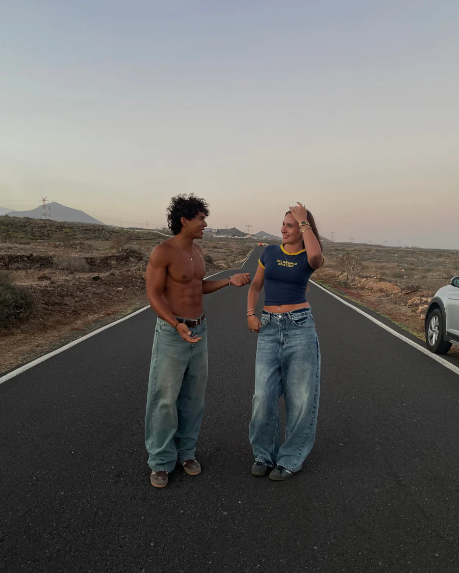 Super Baggy Jeans - Image 3