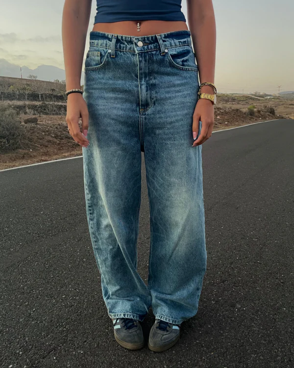Super Baggy Jeans - Image 7